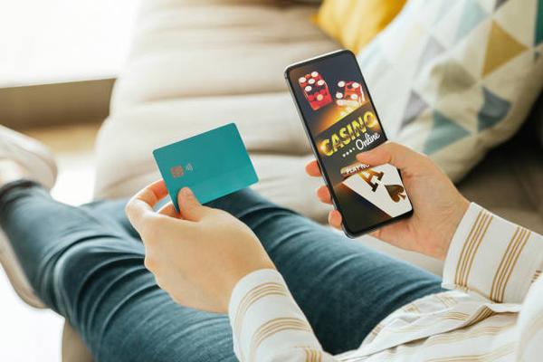 Exploring Special Casino Features on a trusted online casino Singapore Website